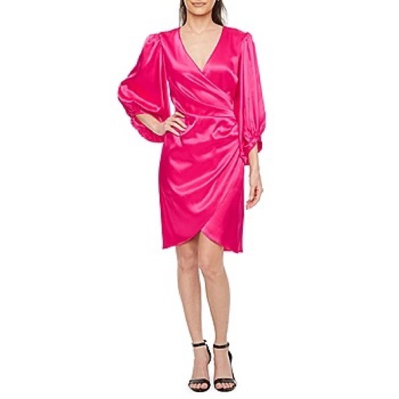 Maia Dresses & Skirts - NWT Maia Fuchsia 3/4 Sleeve Sheath Dress Size 6